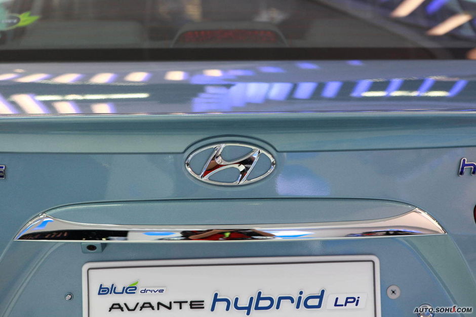 现代伊兰特Hybrid车展实拍