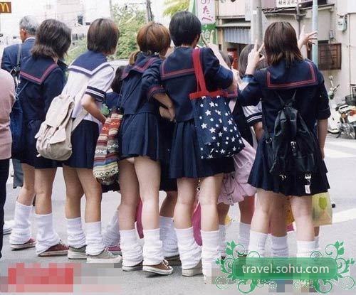 旅日实拍!日本<em>女学生</em>开放的短裙<em>校服</em>_新浪杂谈