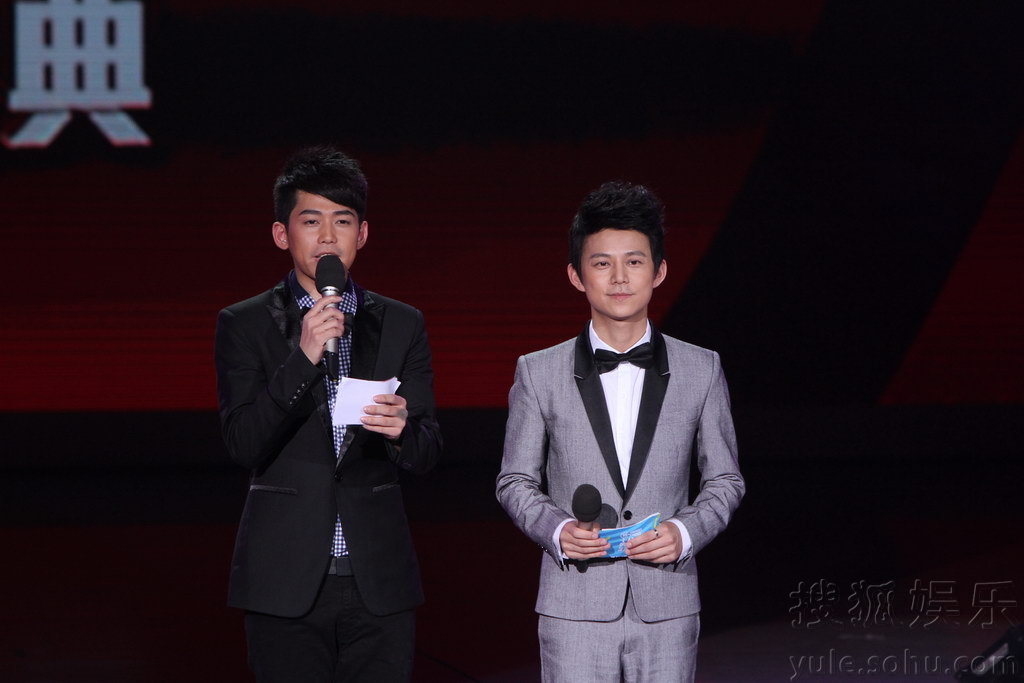 央视主持人赵普_做好自己_央视赵普谈自己收入(3)