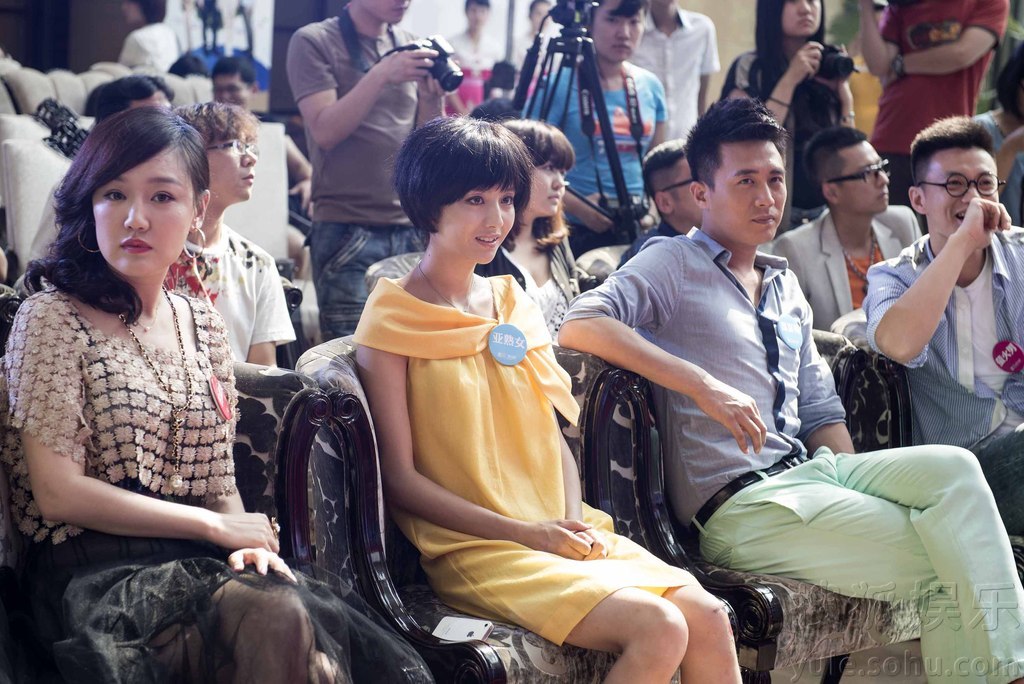 《恋爱的那点事儿》佟丽娅意外受伤陈思成心疼