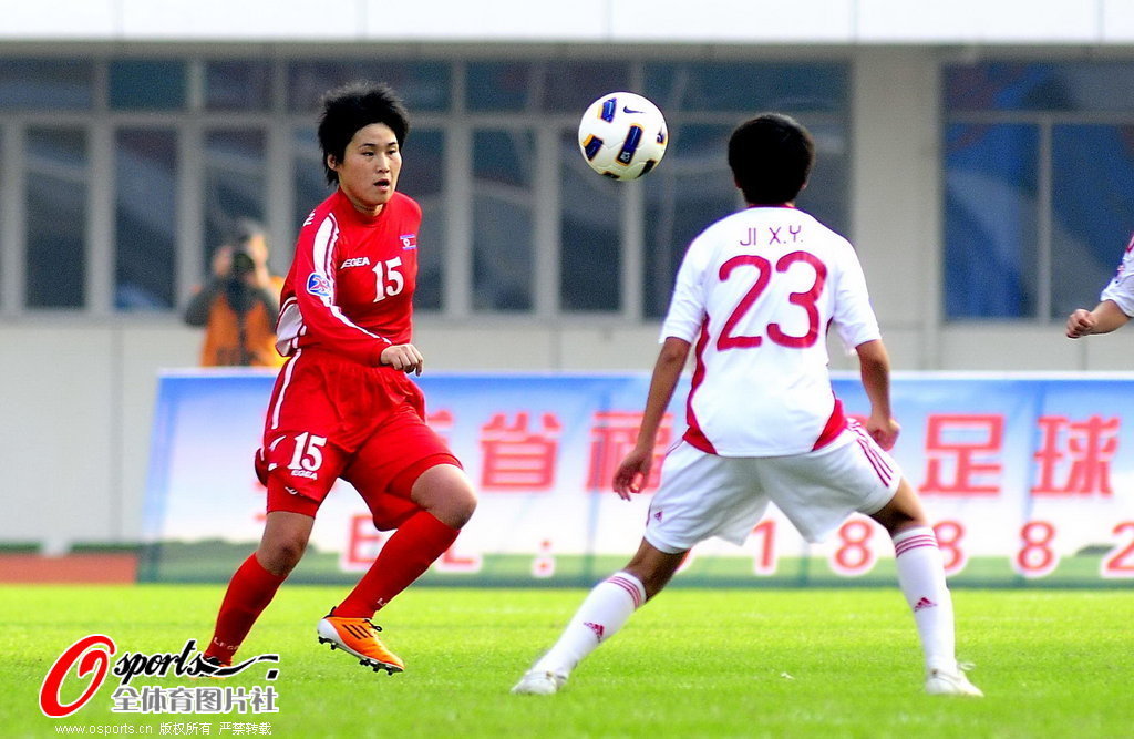 高清:<em>朝鲜女</em>少围攻中国小花 <em>身体</em>对抗优势明显