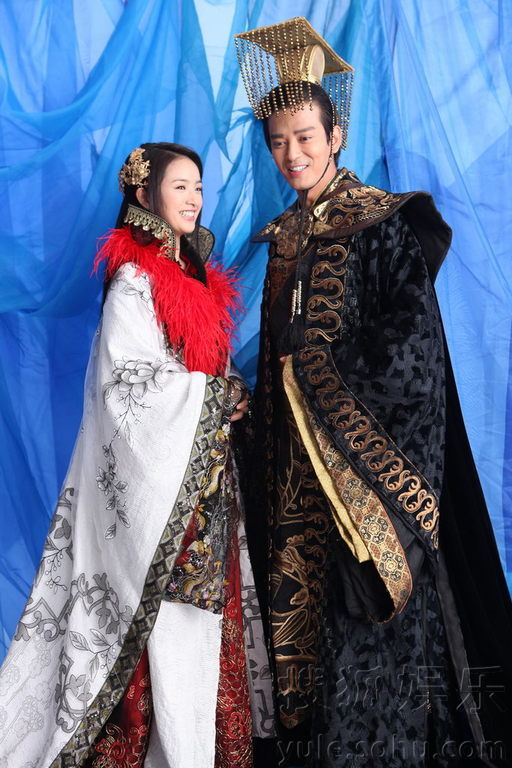 林依晨为《兰陵王》拍海报 称新男友不像李大