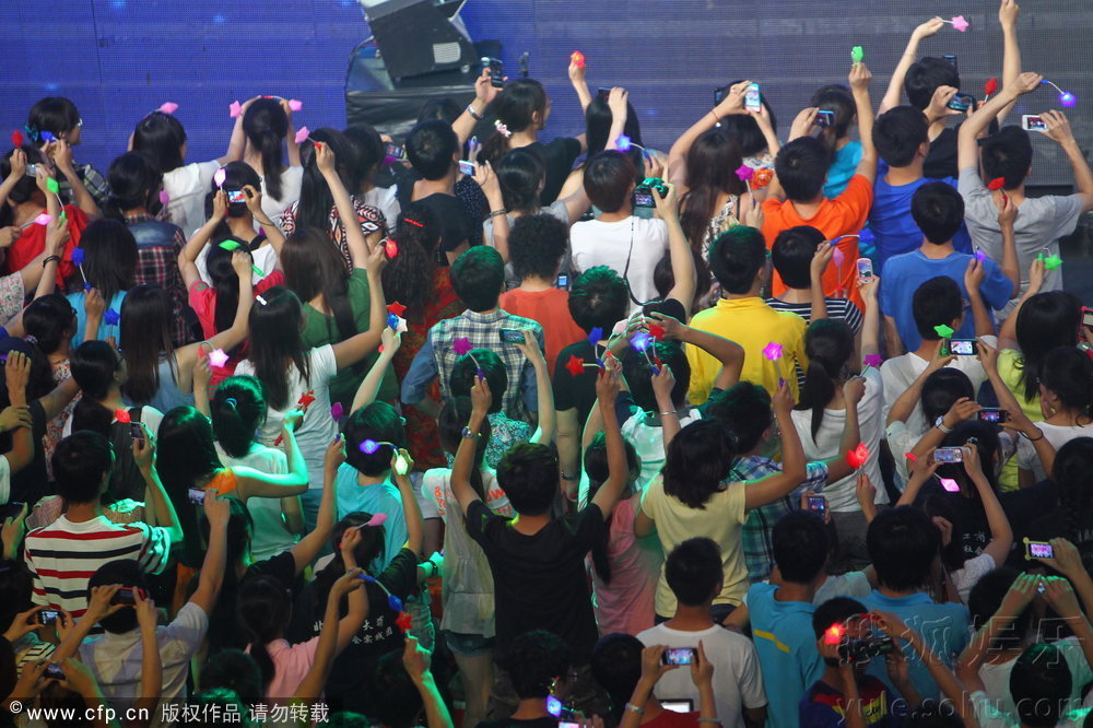 各地群星献歌奥运梦想盛典 共唱祝福北京-中