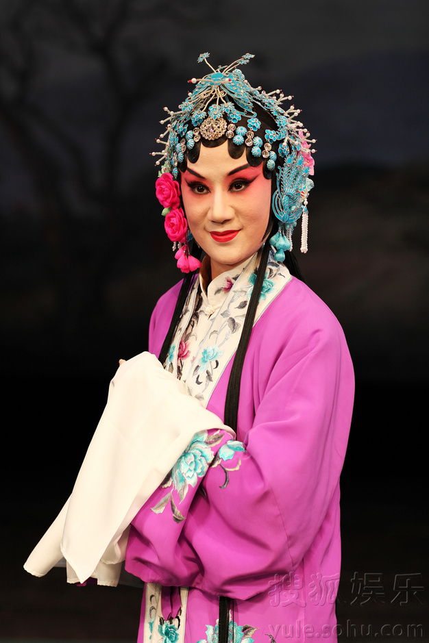 中国评剧院《朱痕记》剧照