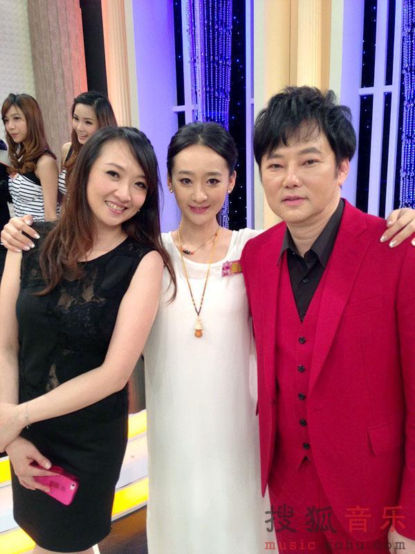 严艺丹录制SS小燕之夜 首唱《步步惊情》歌曲