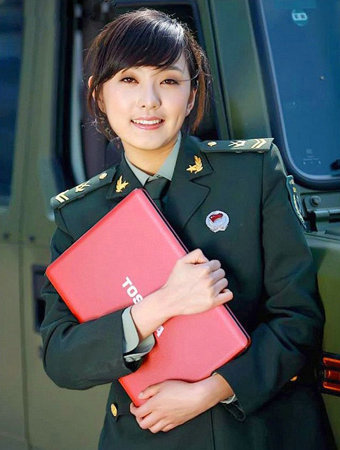 【转载】 解放军清丽女兵与军车写真