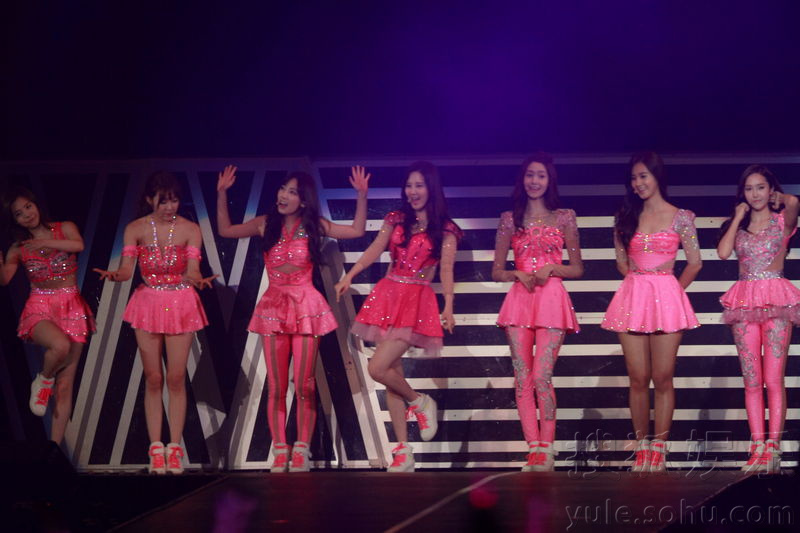 <em>少女时代</em>香港首场开锣 开秀前夜蒲<em>无损</em>卖力演