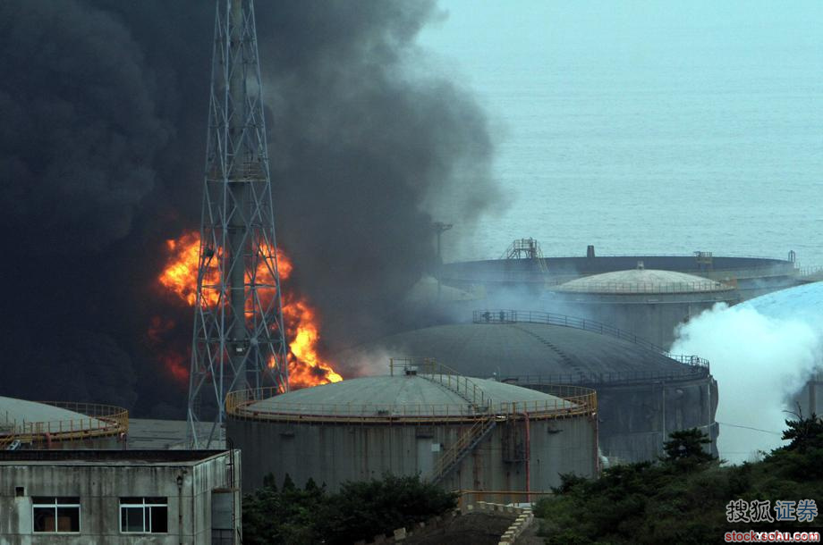 中石油大连输油管爆裂 四年8次事故6851726-
