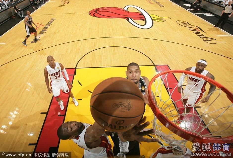 高清:雷阿伦逆天三分救热火 三巨头应感谢雷神