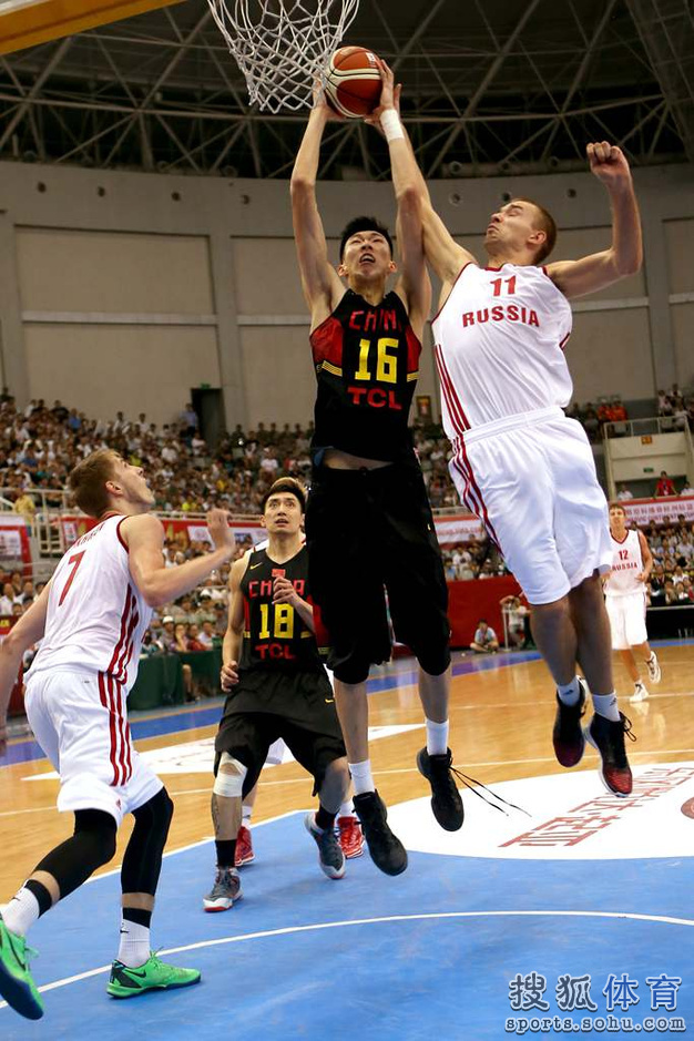 星运动:周琦臂展优势似易建联 亚青赛一战成名