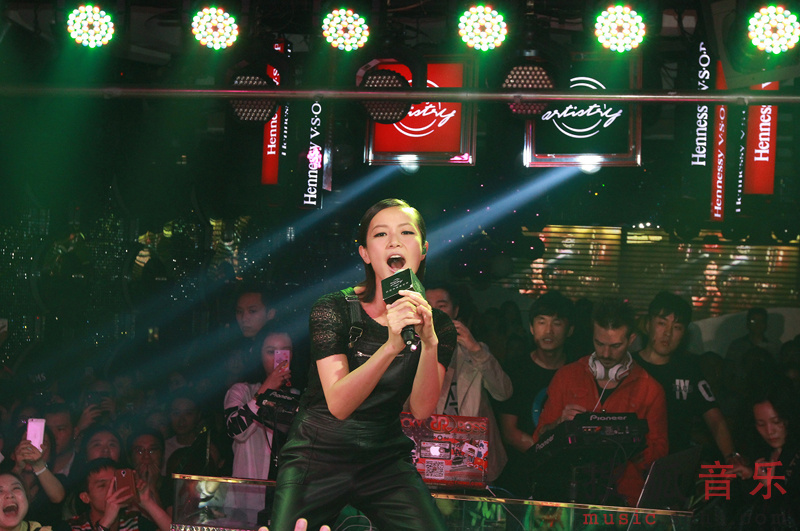 香港<em>音乐才女</em>何韵诗助阵炫音之乐-音乐频道