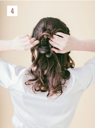 新娘<em>头发教程</em>:宽松的<em>编织</em>高髻6428830-女人频