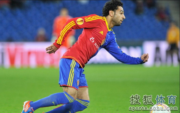 6日转会动态:曼联尤文抢拜仁锋霸 米兰求发动