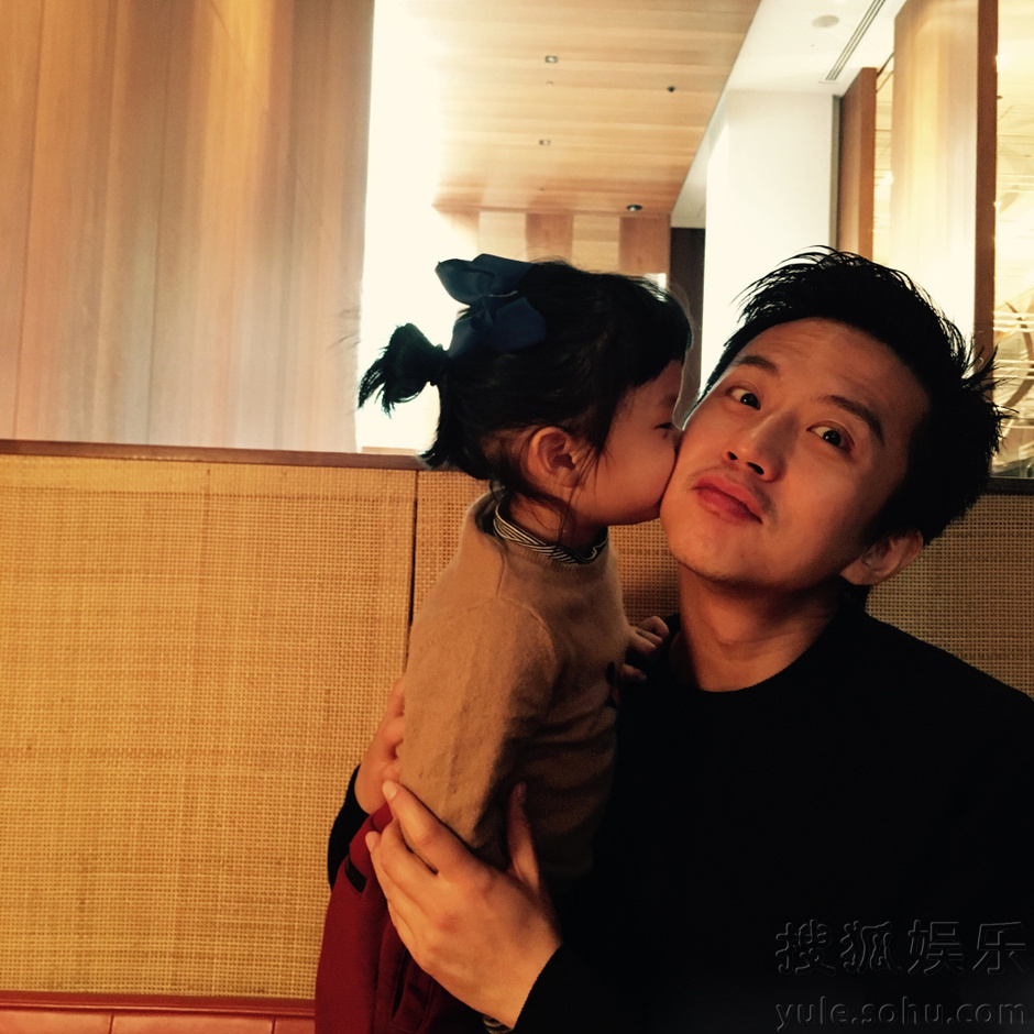 孙俪晒女儿和老公照片 为邓超生日送祝福-娱乐频道图片库-大视野-搜狐