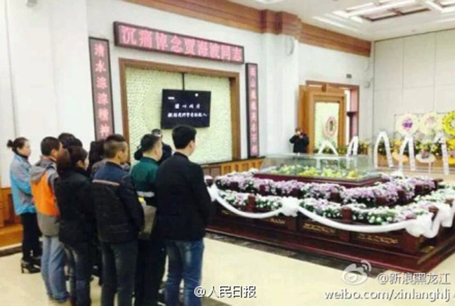 救护车司机突发脑出血 坚持送患后去世72704