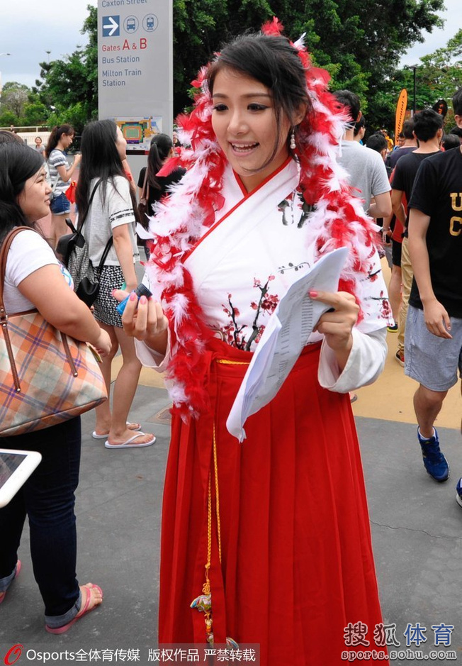 亚洲杯14日美女汇总:清纯妹惊为天人胸插国旗的4麦克斯a美女美女图片