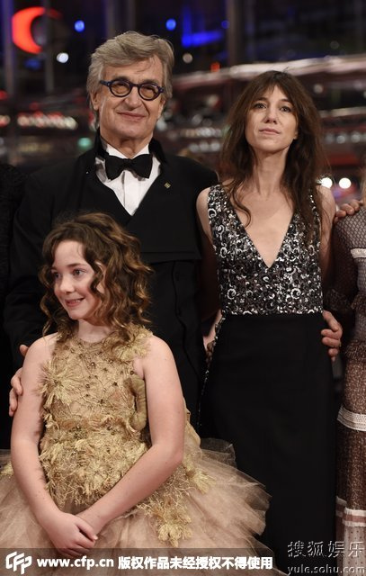 《一切都会好的》“女性瘾者”甘斯布秀美腿7551638-娱乐频道图片库-大视野-搜狐