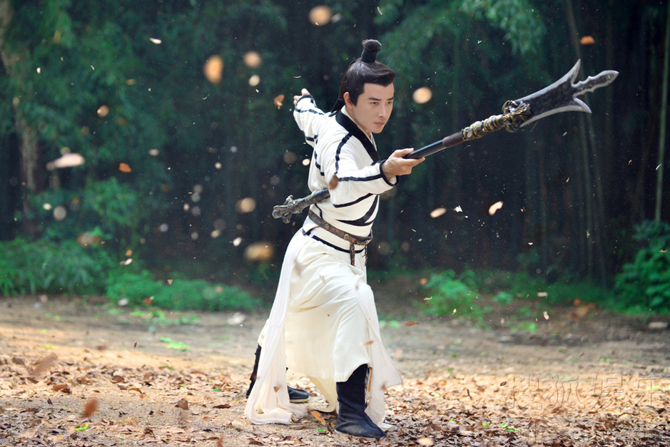 该剧由罗晋,王丽坤主演,从二郎神杨戬的封神之路这一独特