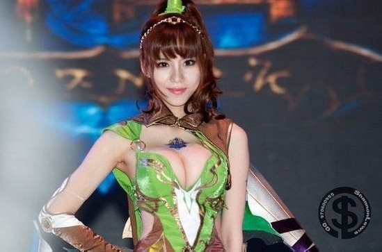 组图:肉欲难耐 那些<em>美女代言网游</em>的诱惑姿势5