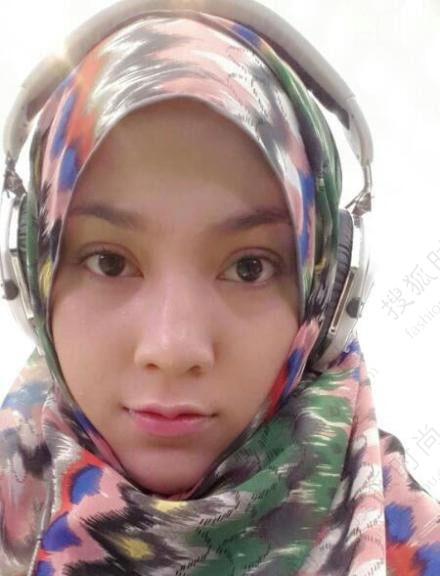 明星晒素颜:邓紫棋清纯减10岁胜茜拉-搜狐时尚