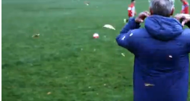 组图:温格恶斗拉链迎胜利曙光 露笑容堪比夺冠