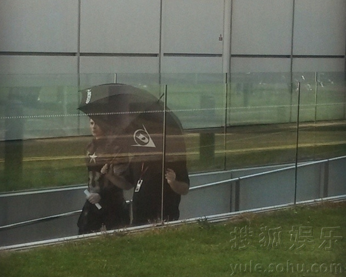 《复联2》片场照曝光 雷神美队钢铁侠并肩675