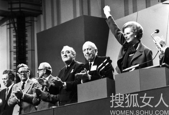 别具魅力的<em>铁娘子</em> 撒切尔夫人老<em>照片</em>回顾 _ 中