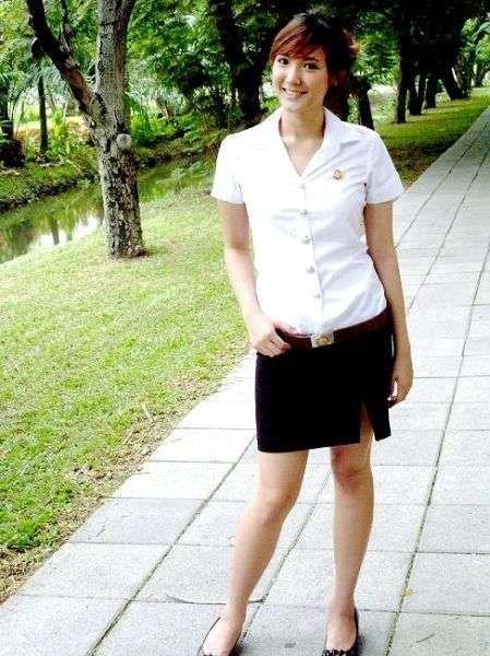 街拍超低腰牛仔裤女 _排行榜大全