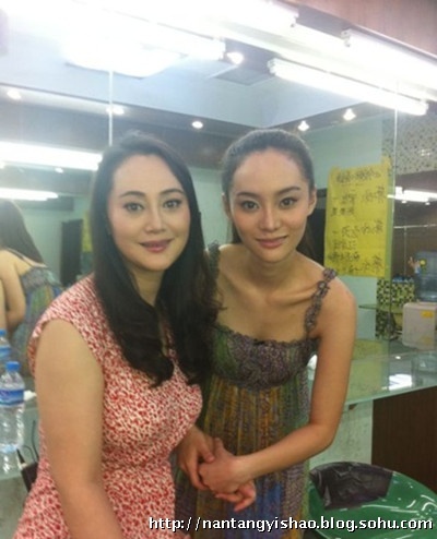 <em>宋佳</em>的22岁美丽<em>女儿</em>张楚楚微博贴出清新自拍