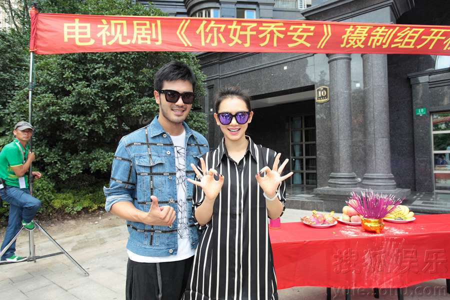 《女王乔安》开机 主演陈亦飞穿厚衣被高温融化