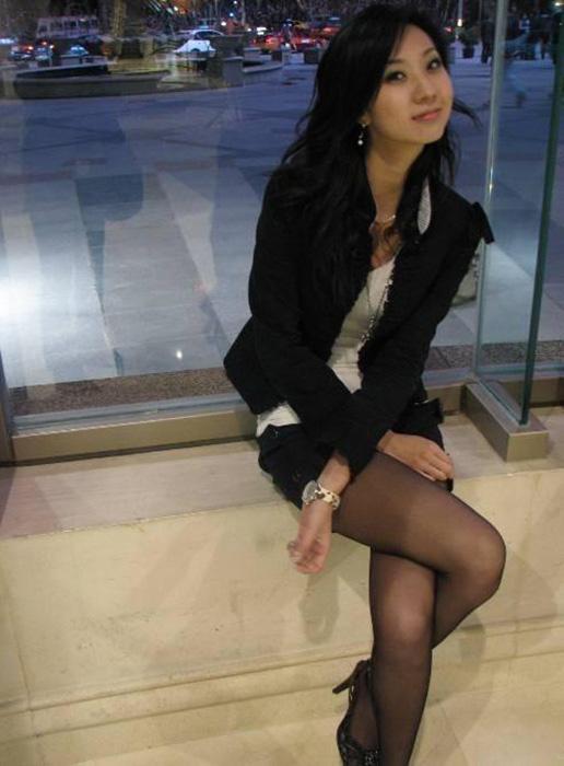 记者暗访丝袜减压会所大批女学生争相兼职5059858