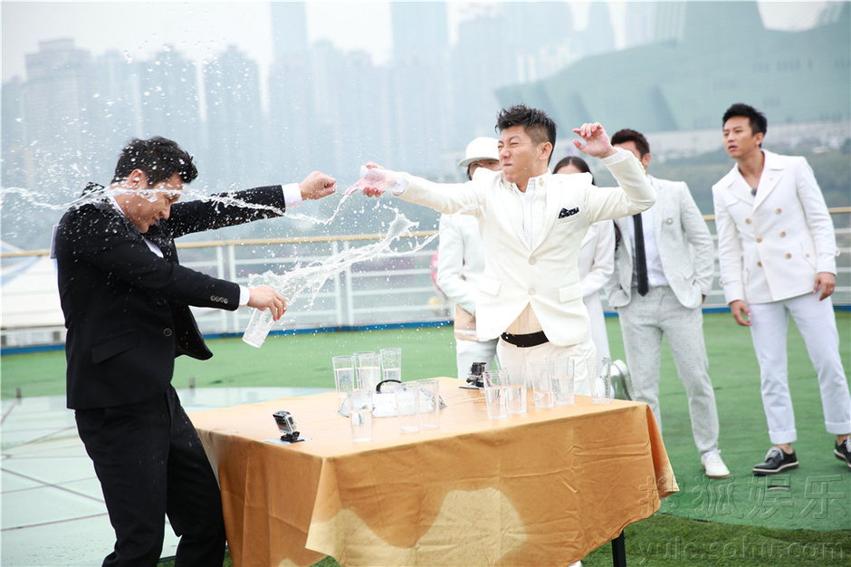 奔跑吧兄弟 陈羽凡白百何夫妻反目 郑恺撕裂裤