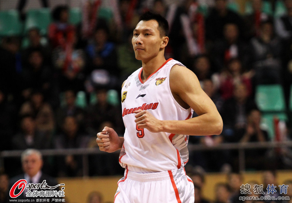 CBA官网周最佳阵容:阿联统治力吉布森疯狂砍分-