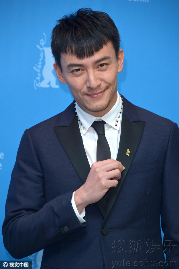 邪魅一笑!张震柏林电影节新发型撞脸柯震东-娱乐频道图片库-大视野-搜狐