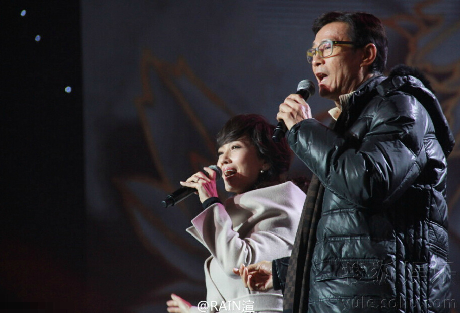 再续前缘!郑少秋赵雅芝25年后合体演出(组图)