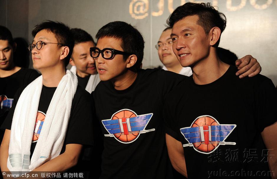 邓超篮球赛图片