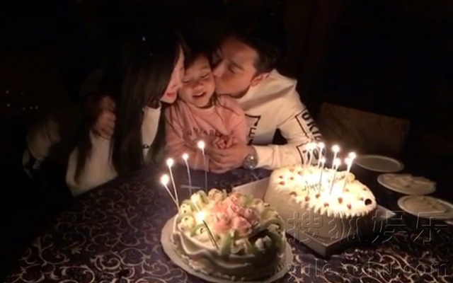 贾乃亮庆33岁生日 晒一家三口合影大呼好幸福