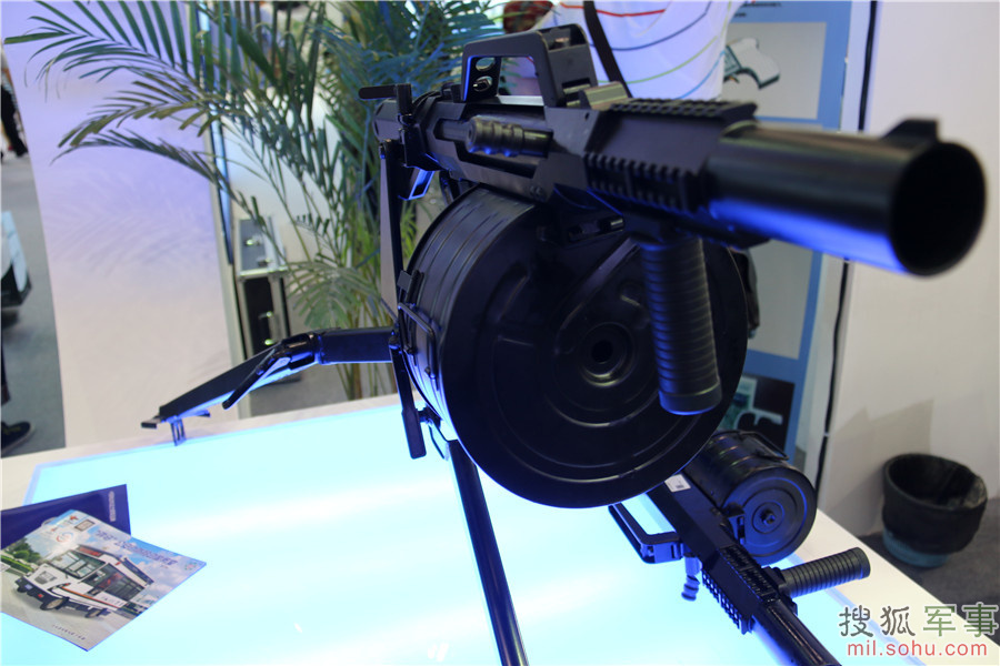 38毫米警用自动防暴枪-军事频道图片库