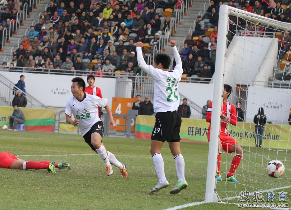 省港杯首回合拼杀激烈 区楚良教练生涯首秀(图)6009378-体育图片库-大视野-搜狐