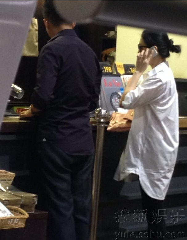 大S女儿照片首曝光 一家终于有三口6527482-