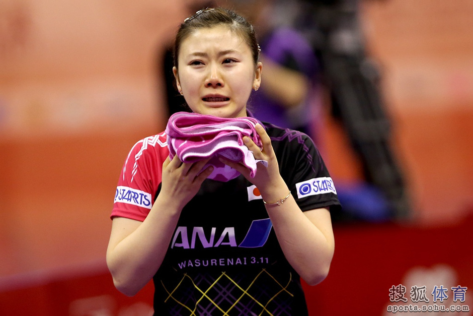 世乒赛日本女团胜德国 福原爱雪耻泪洒球台-图