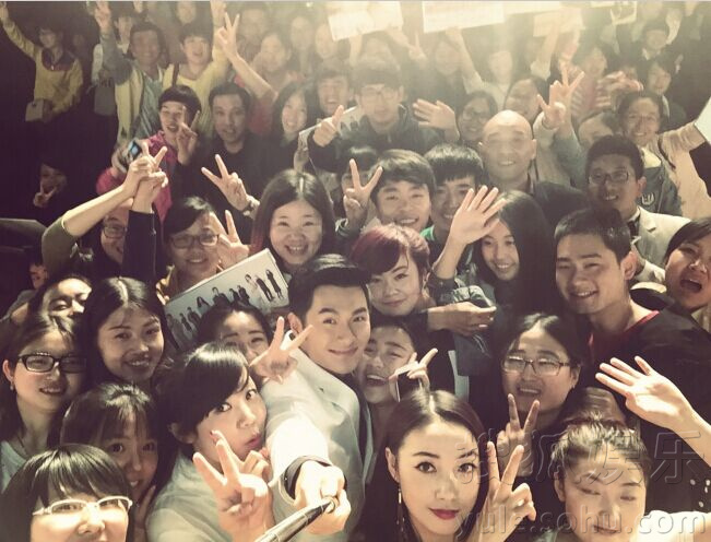 沈泰《何以》宣传献出<em>处女</em> 壁咚 引粉丝尖叫(图