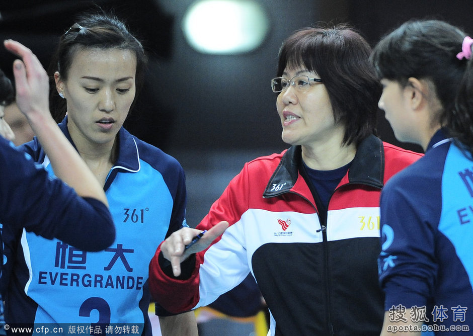 郎平蔡斌暗战<em>女排</em>联赛 <em>恒大美女外援</em>出彩-图片