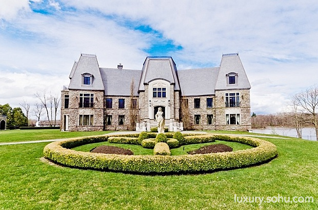 爆席琳迪翁出售城堡豪宅 私人岛屿上的贵族府