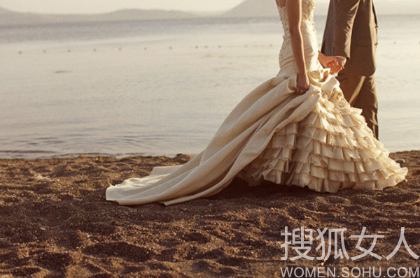 沙滩婚礼布置 打造至纯至美的创意婚礼56428