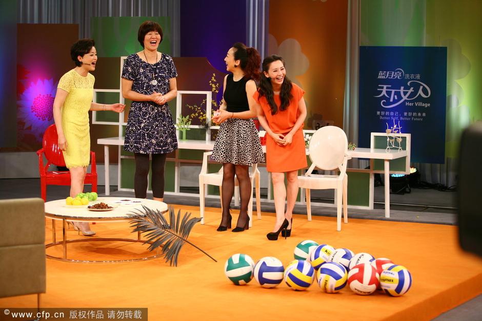 郎平做客<em>杨澜</em>主持的《<em>天下女人</em>》节目