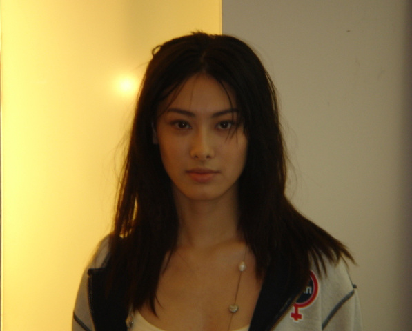 小鬼突袭女明星_宿舍遭突袭 女星受惊