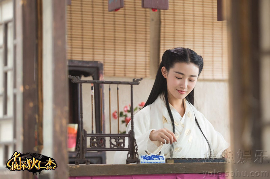 <em>张辛苑</em>客串《名侦探狄仁杰》 造型似<em>小龙女</em>(组
