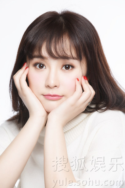 徐佳琦最新写真曝光 笑容甜美目光灵秀8350098-娱乐频道图片库-大视野-搜狐
