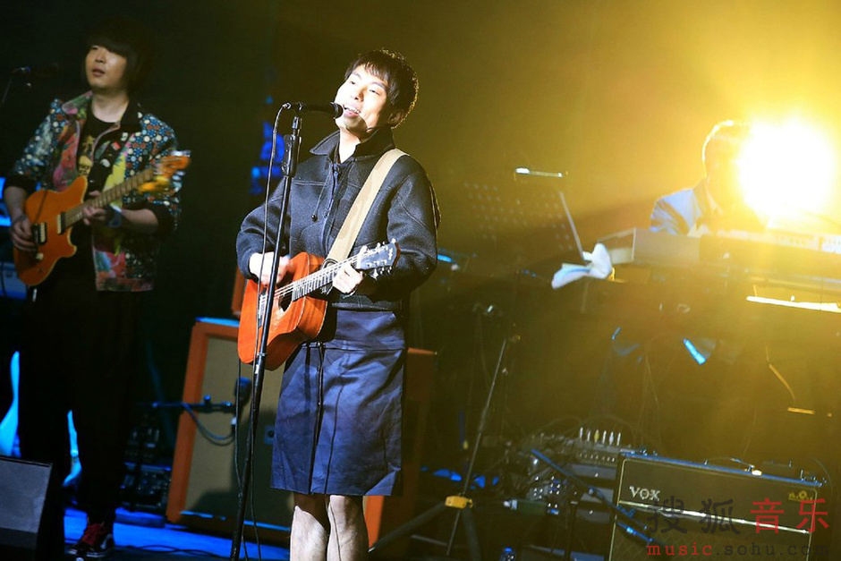 GALA乐队北展开唱 民谣歌手邵夷贝热情登台
